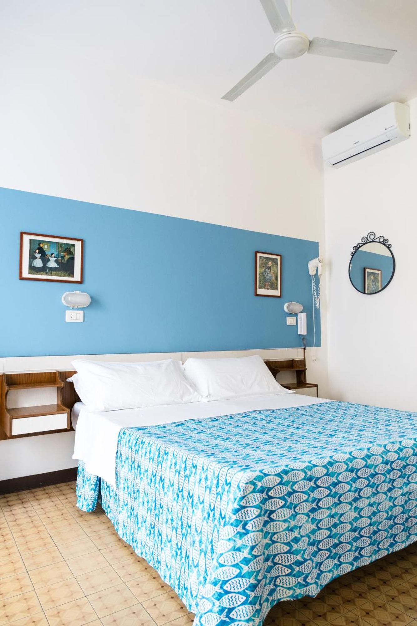 Hotel Cheri Rimini Exterior foto
